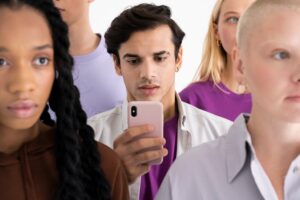 Managing Peer Pressure & Social Media Influence